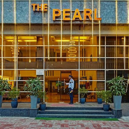Hotel The Pearl, City Center - Traveler'S Choice Award Winner For 2025 New Delhi Exterior photo