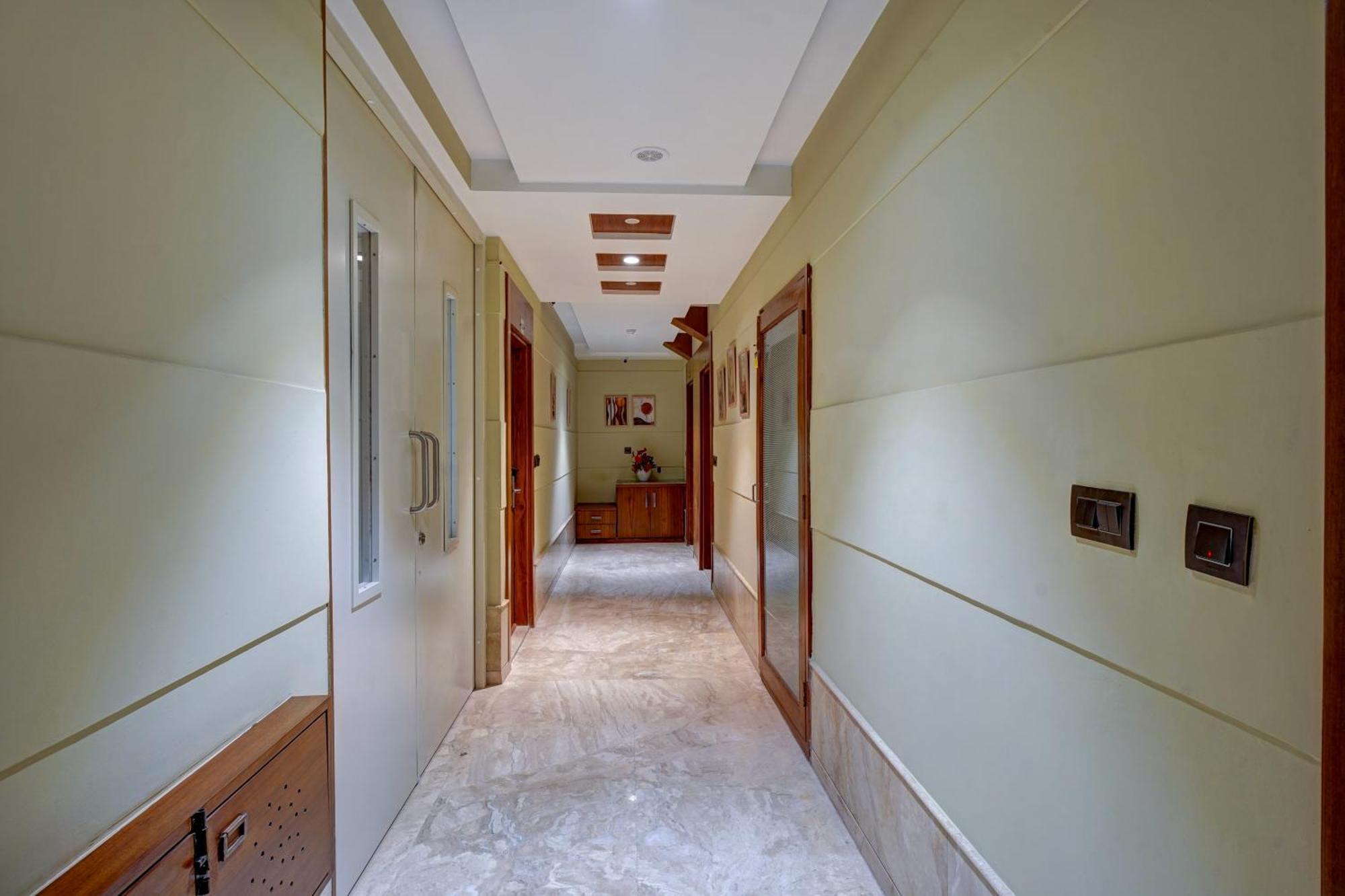 Hotel The Pearl, City Center - Traveler'S Choice Award Winner For 2025 New Delhi Exterior photo